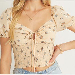 Woven print short sleeve crop top for women